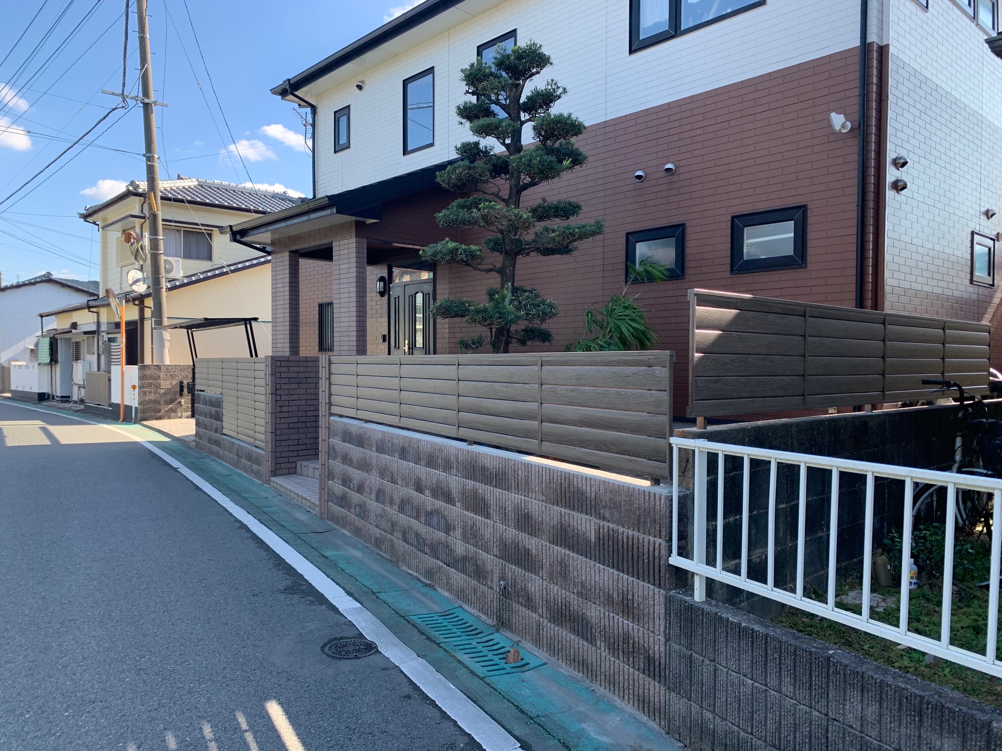 さくらエステート 大牟田店の生垣からフェンスにしてスッキリです。の施工事例写真